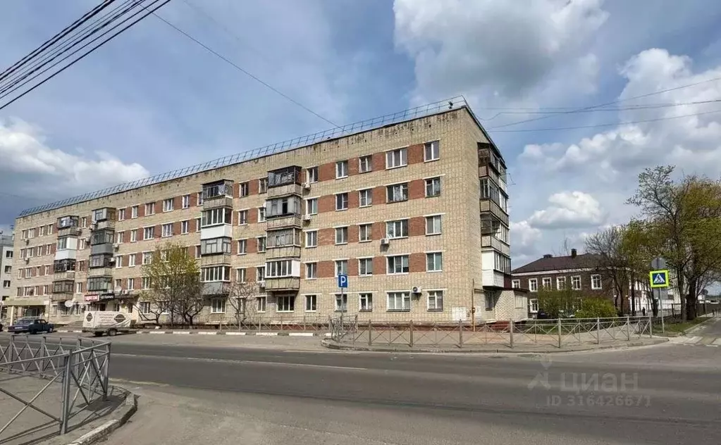 3-к кв. Белгородская область, Белгород пер. Макаренко, 1 (59.2 м) - Фото 0