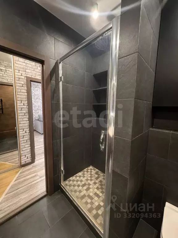 1-к кв. Тюменская область, Тюмень ул. Фармана Салманова, 12 (37.0 м) - Фото 0