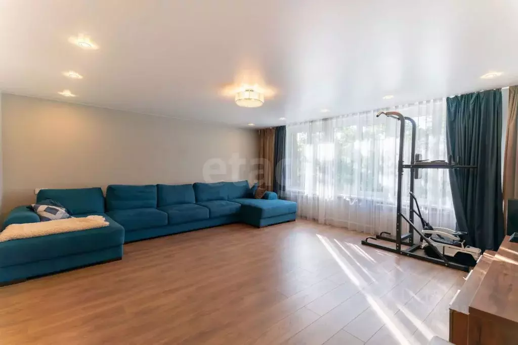 3-к кв. Иркутская область, Иркутск ул. Карла Либкнехта, 99 (112.4 м) - Фото 0