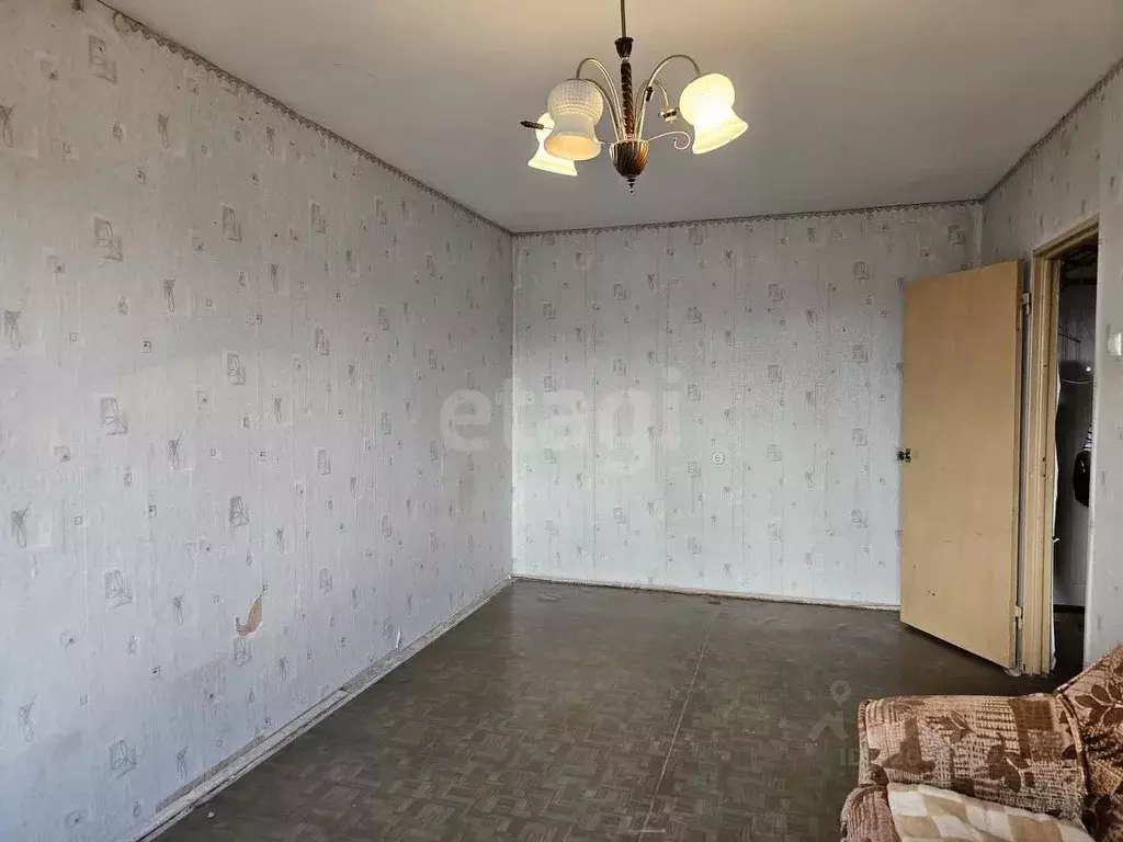 1-к кв. Псковская область, Остров ул. Освобождения, 74 (32.6 м) - Фото 1