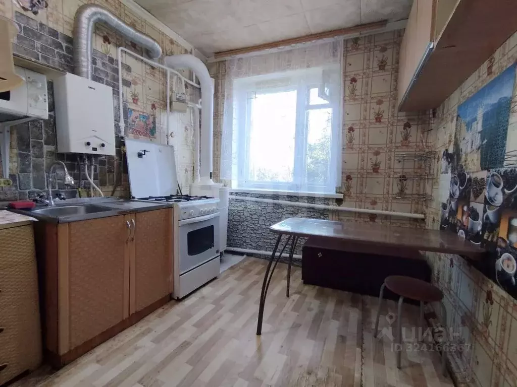 2-к кв. Калужская область, пос. Ферзиково ул. Бычкова, 33 (43.8 м) - Фото 1