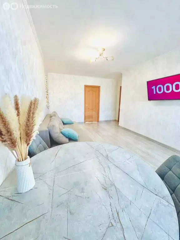 3-комнатная квартира: Тюменский муниципальный округ, рабочий посёлок ... - Фото 2