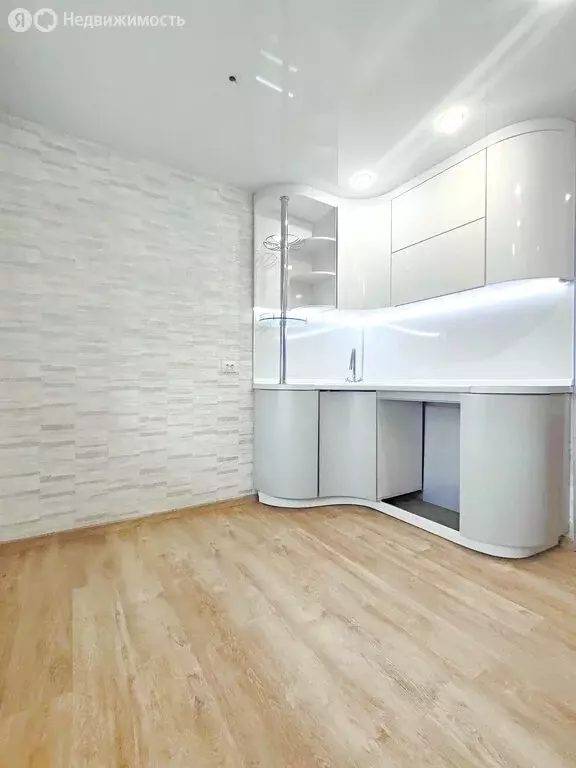 2-комнатная квартира: Максимовщина, Снежная улица, 24 (51.5 м) - Фото 0