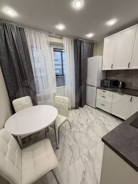 1-к. квартира, 40 м, 3/19 эт. - Фото 1