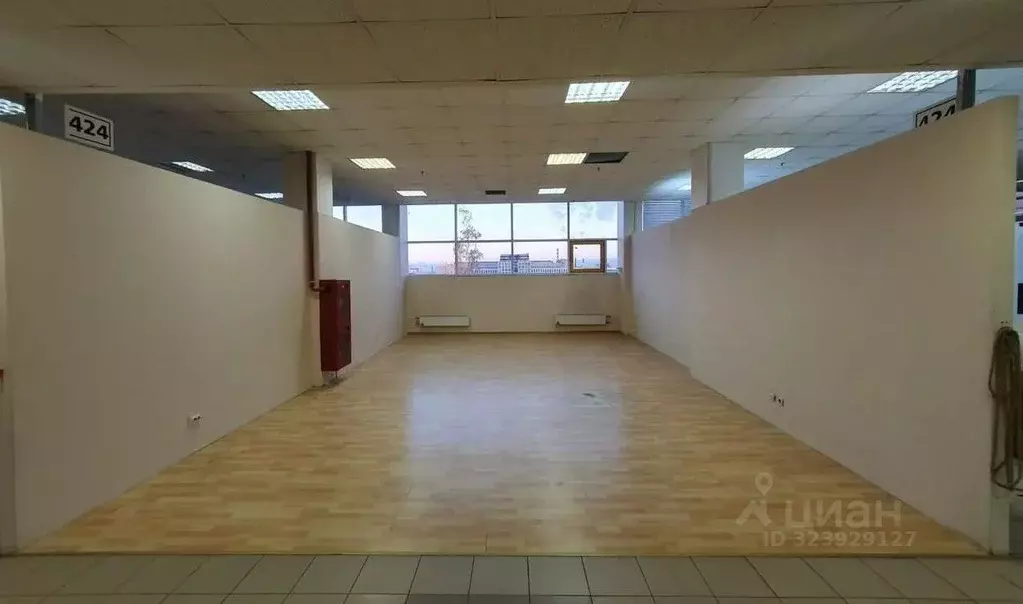 Торговая площадь в Санкт-Петербург Варшавская ул., 3к1 (535 м) - Фото 1