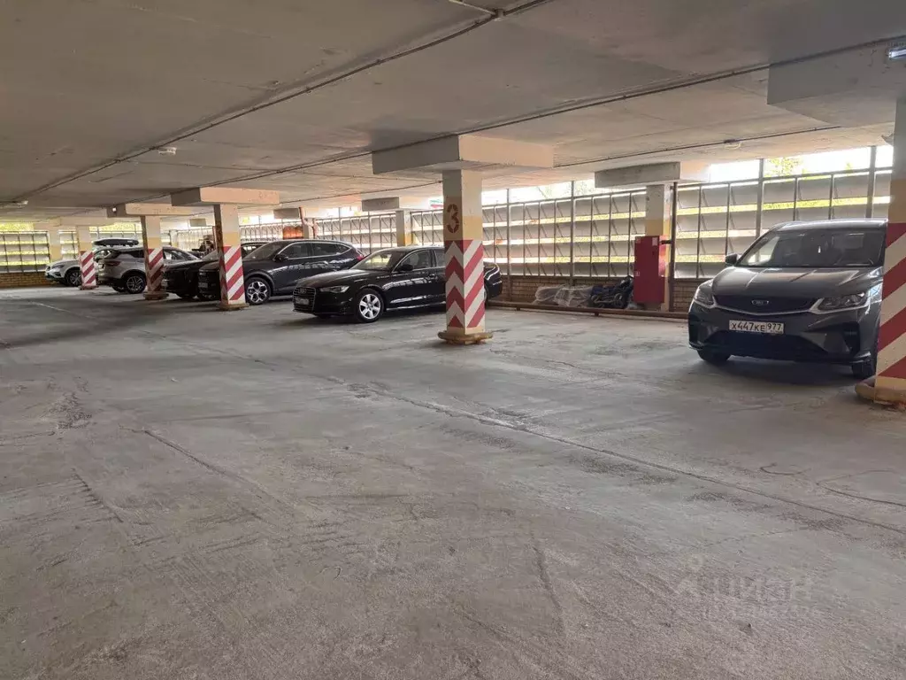 Гараж в Московская область, Красногорск Опалиха мкр, ул. Дежнева, 7А ... - Фото 1