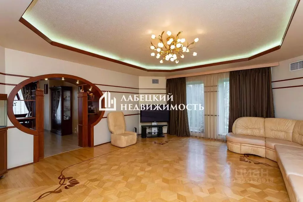 Дом в Краснодарский край, Краснодар ул. Бульварная, 40 (521 м) - Фото 2