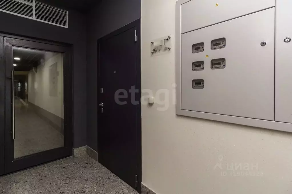 2-к кв. Тюменская область, Тюмень ул. Краснооктябрьская, 6 (66.2 м) - Фото 0