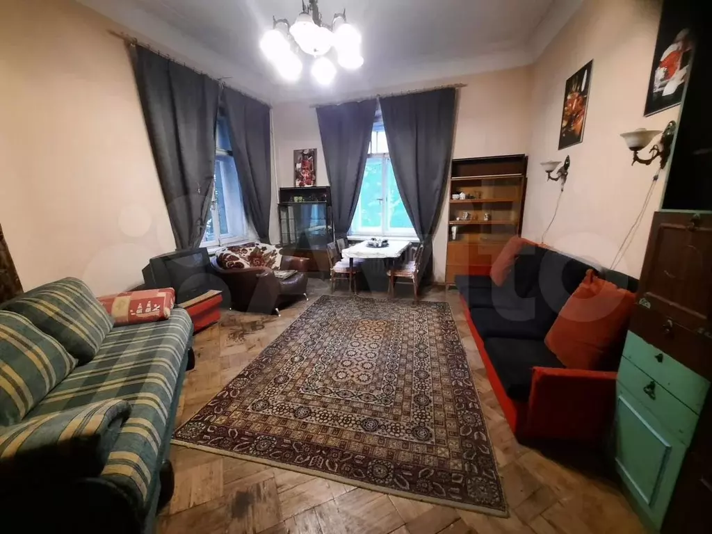 Комната 24 м в 6-к., 2/5 эт. - Фото 0