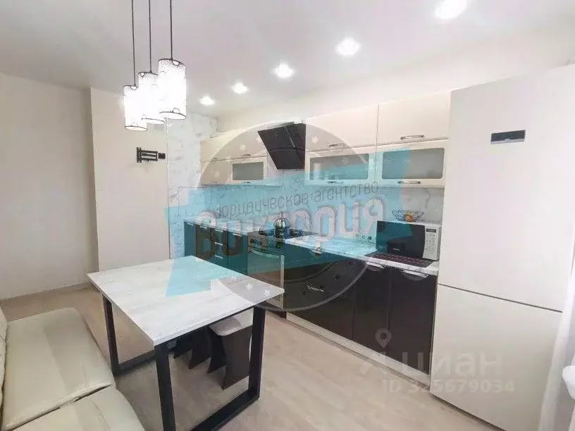 3-к кв. Орловская область, Мценск ул. Машиностроителей, 13 (71.5 м) - Фото 2