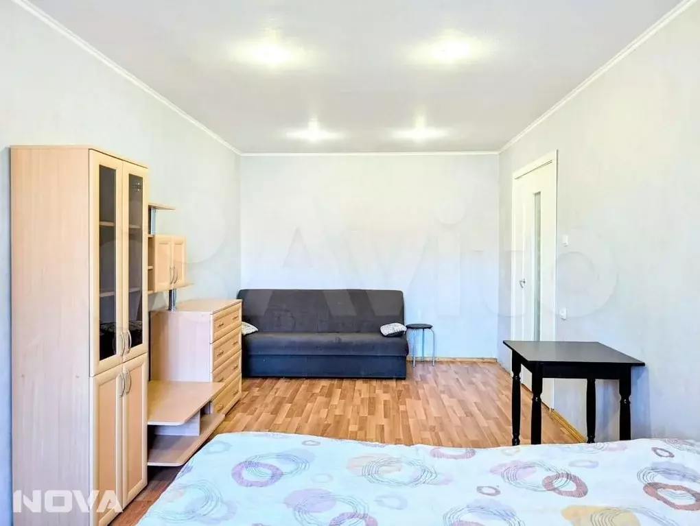 1-к. квартира, 42 м, 1/9 эт. - Фото 1