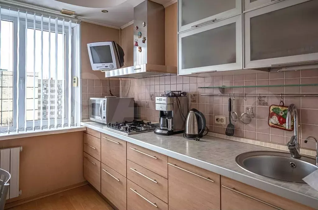 3-к. квартира, 60 м, 8/9 эт. - Фото 0