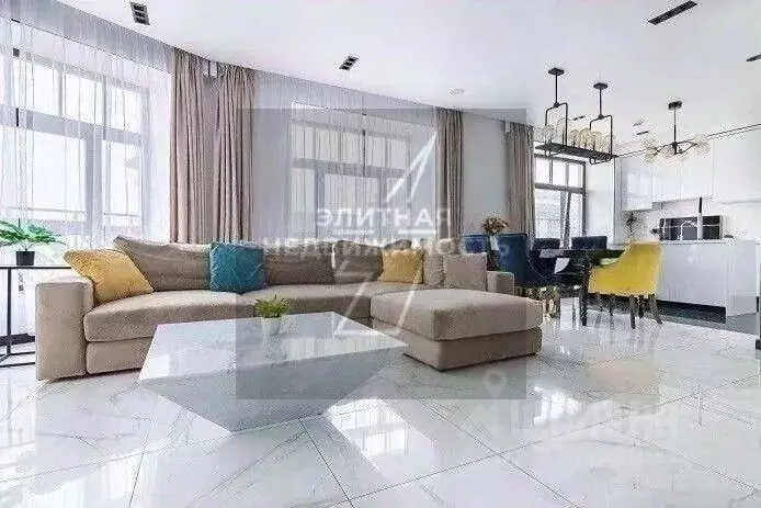 4-к кв. Санкт-Петербург Наличная ул., 26к1 (183.0 м) - Фото 0