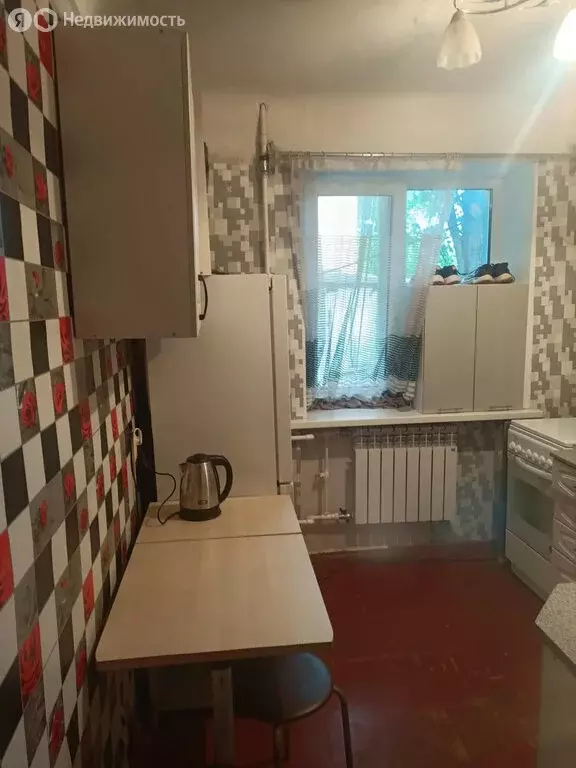 1-комнатная квартира: Шахты, Парковая улица, 9 (34 м) - Фото 0