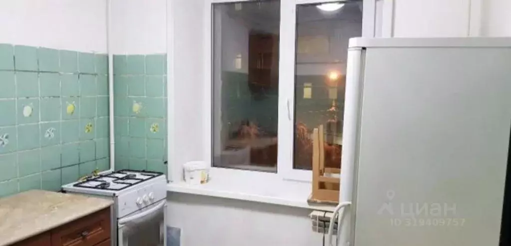 1-к кв. Саха (Якутия), Якутск ул. Дзержинского, 9 (32.0 м) - Фото 0