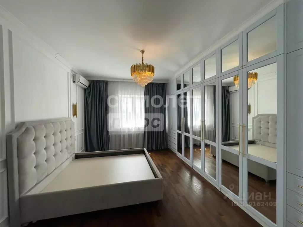 2-к кв. Курская область, Курск ул. Уфимцева, 11 (125.0 м) - Фото 0