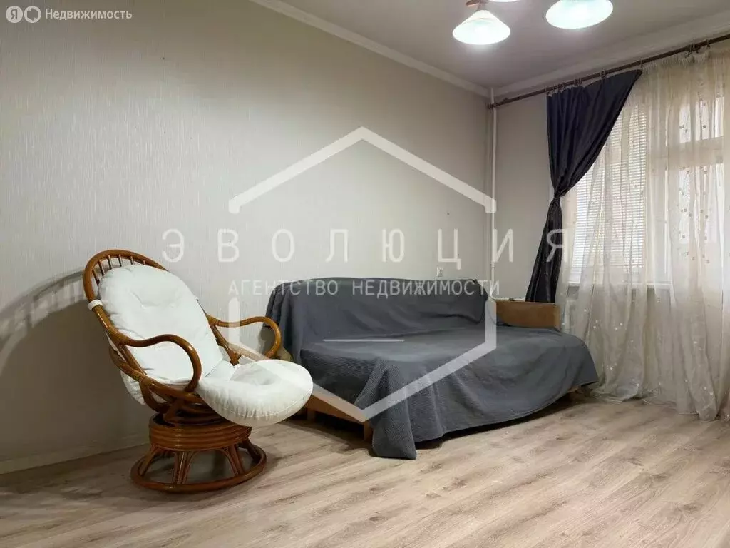 4-комнатная квартира: Калининград, Южный бульвар, 33 (89.1 м) - Фото 0