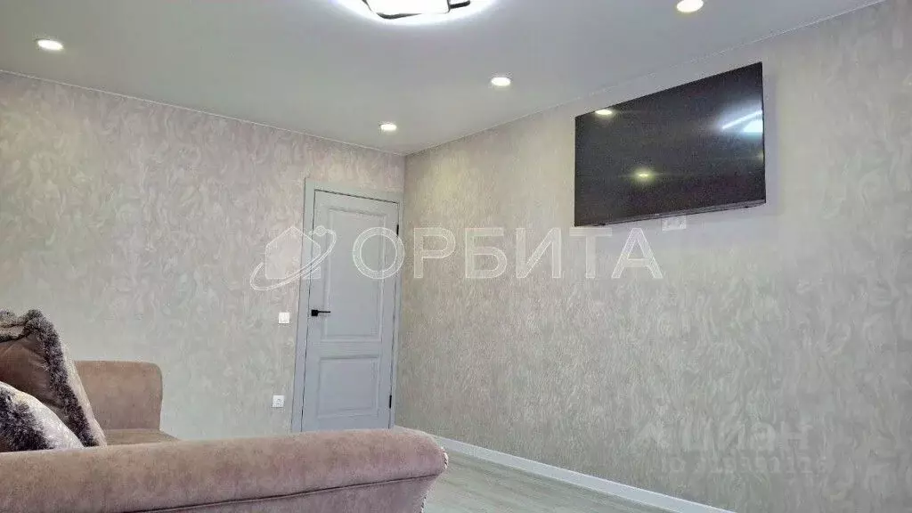 2-к кв. Тюменская область, Тюмень ул. Валентины Трофимовой, 13 (67.6 ... - Фото 1