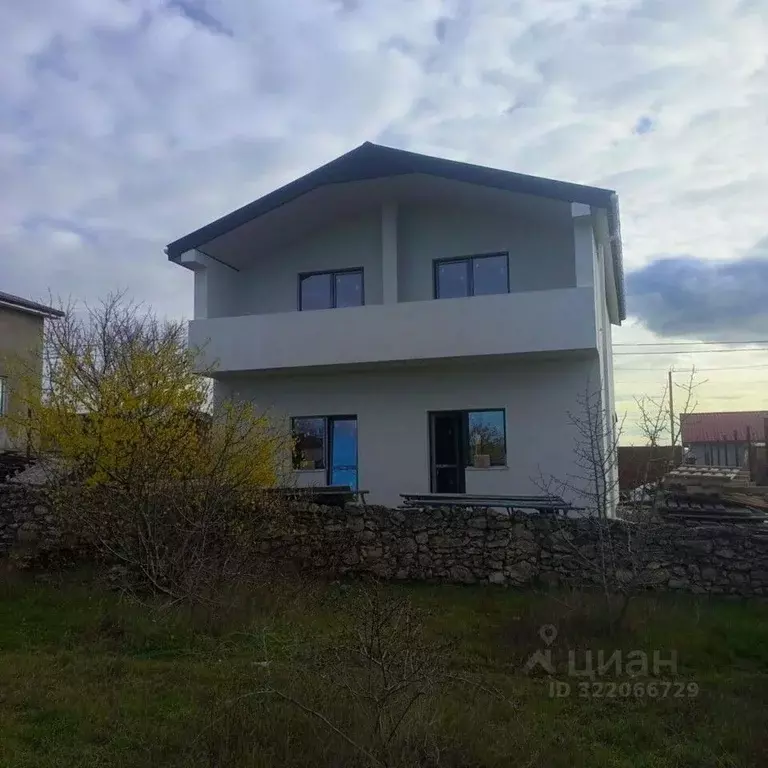 Дом в Севастополь Троллейбусник-2 садоводческое товарищество, ул. 4-я ... - Фото 1