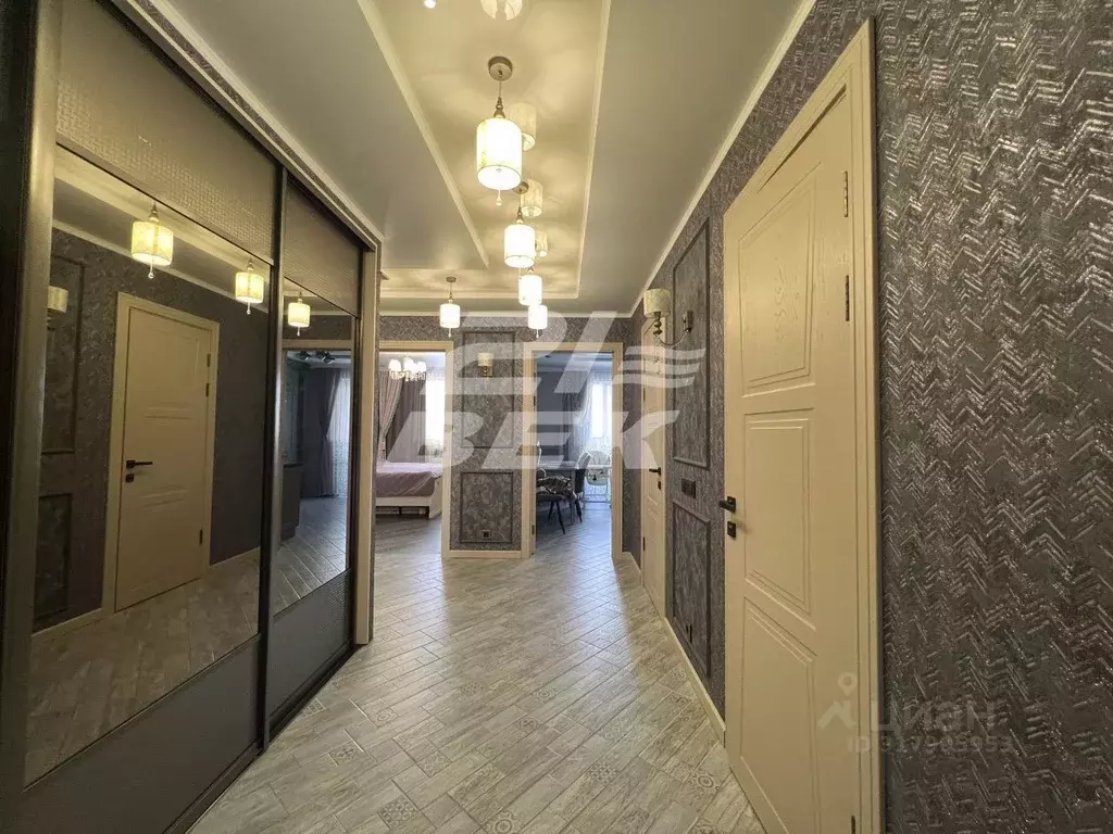 2-к кв. Курская область, Курск ул. Гайдара, 26А (74.0 м) - Фото 1