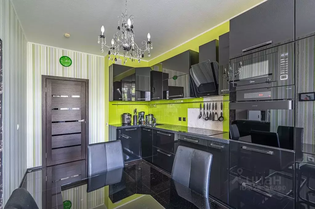 3-к кв. Свердловская область, Екатеринбург ул. Билимбаевская, 35 (87.9 ... - Фото 2