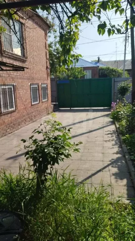 Дом в Ростовская область, Ростов-на-Дону Днепродзержинский пер. (149 ... - Фото 0