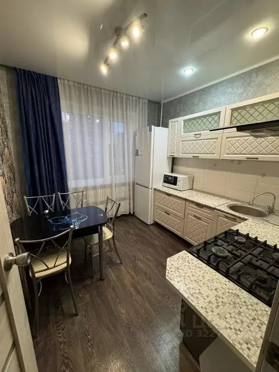 3-к кв. Воронежская область, Воронеж ул. Генерала Лизюкова, 3 (62.7 м) - Фото 2