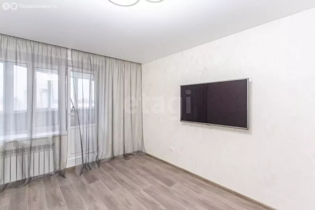 1-комнатная квартира: Тобольск, 7-й микрорайон, 47А (43.7 м) - Фото 2