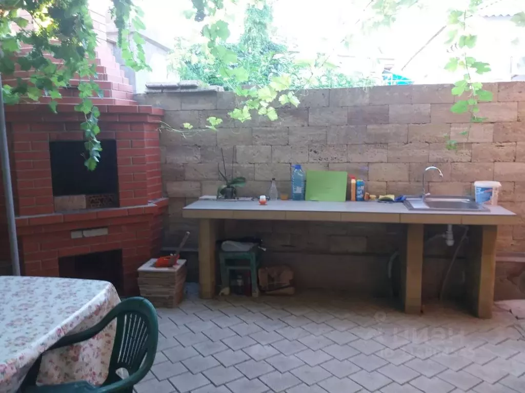 Дом в Крым, Евпатория ул. Токарева (100 м) - Фото 1