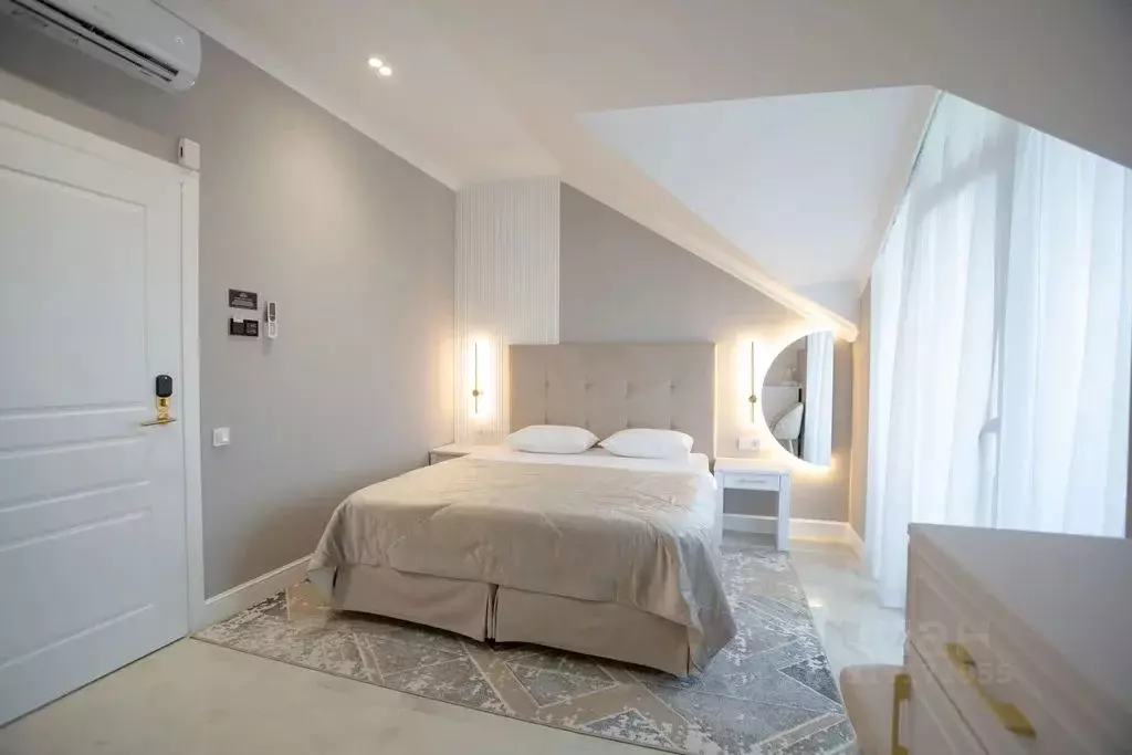 Комната Краснодарский край, Геленджик ул. Серафимовича, 8 - Фото 1