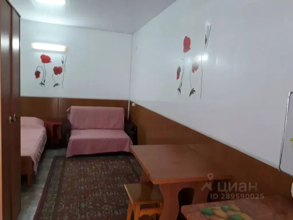 Дом в Крым, Евпатория ул. Революции, 26 (20 м) - Фото 1