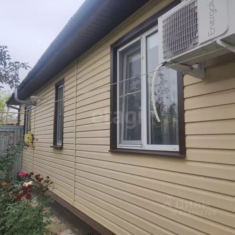 Дом в Астраханская область, Астрахань Мытищинская ул., 24 (75 м) - Фото 1