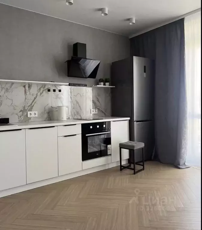 Студия Кировская область, Киров ул. Капитана Дорофеева, 7к1 (30.0 м) - Фото 1