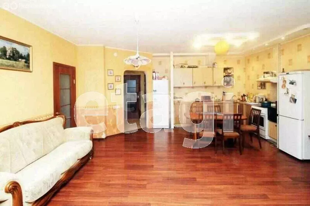 3-комнатная квартира: Ялуторовск, улица Свободы, 26 (77.7 м) - Фото 2