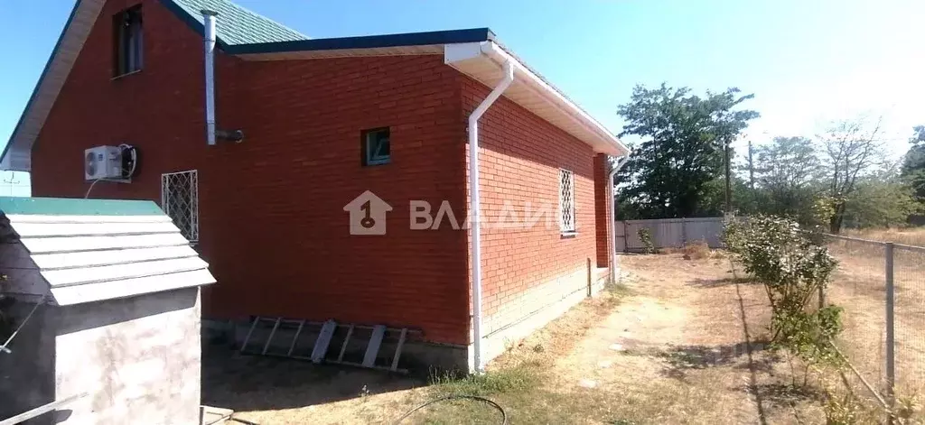 Дом в Краснодарский край, Ейский район, Кухаривское с/пос, с. ... - Фото 2