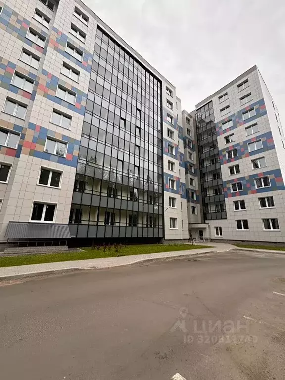 1-к кв. Ленинградская область, Кингисепп пер. Юности, 4 (37.0 м) - Фото 0