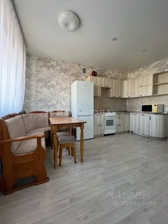 2-к кв. Алтайский край, Барнаул Интернациональная ул., 101 (44.2 м) - Фото 1