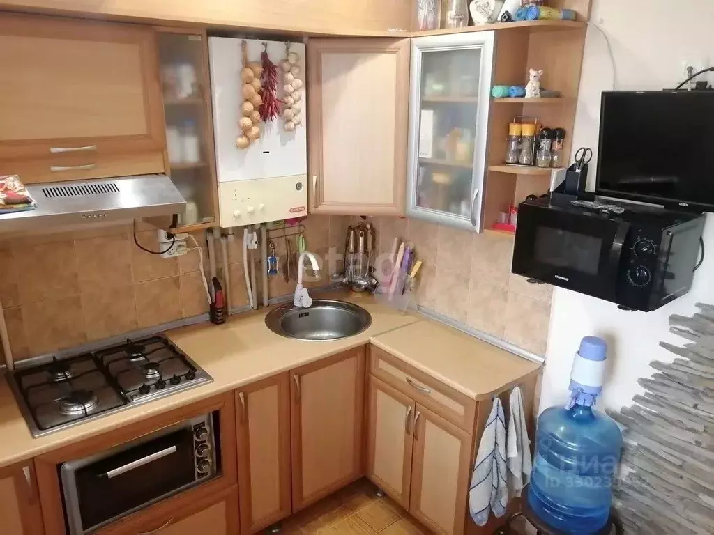 2-к кв. Крым, Красноперекопск 1-й мкр, 1А (45.7 м) - Фото 1