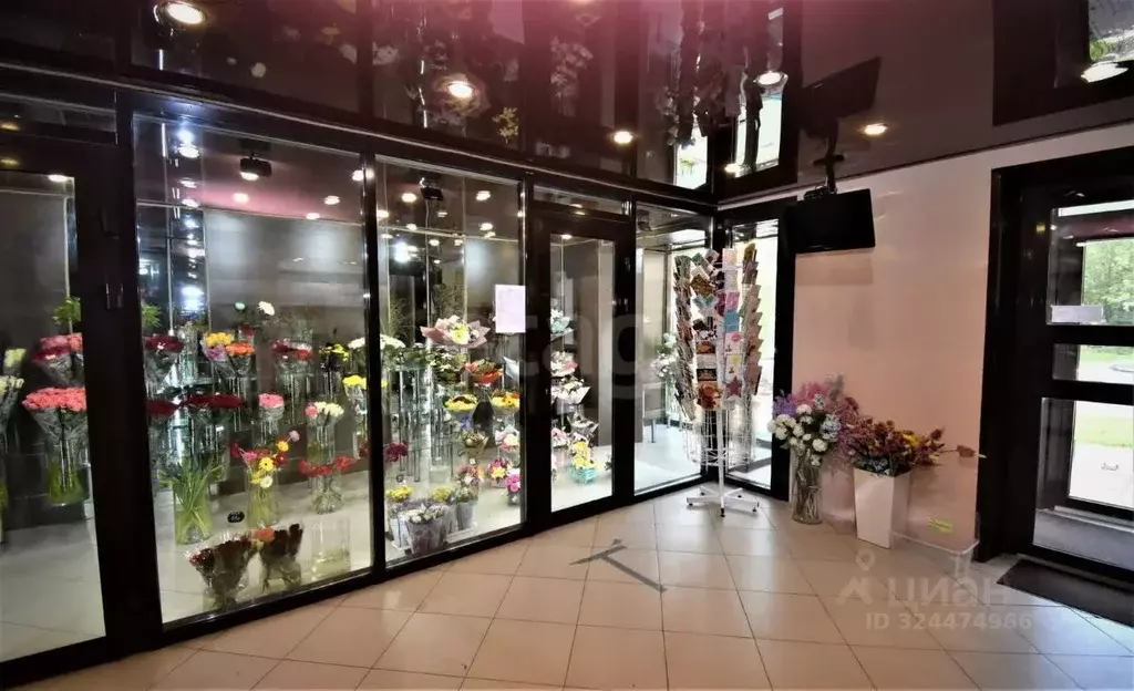 Торговая площадь в Тюменская область, Тюмень ул. Чернышевского, 2ак1 ... - Фото 1