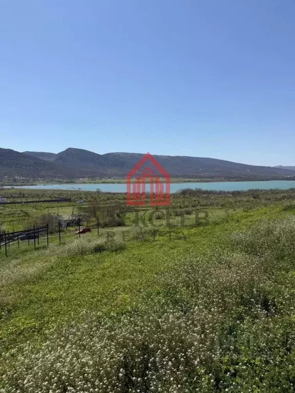 Участок в Севастополь с. Россошанка, ул. Фролова, 12 (25.0 сот.) - Фото 2