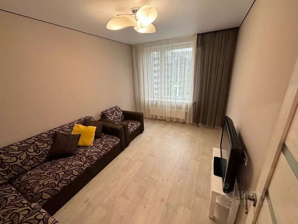 1-к кв. Татарстан, Казань ул. Мансура Хасанова, 15 (40.0 м) - Фото 2