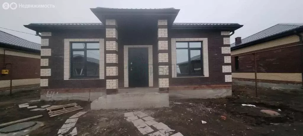 Дом в Зерноград, улица Ленина, 31 (120 м) - Фото 1