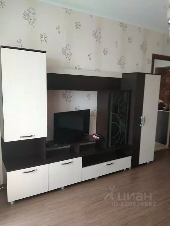 1-к кв. Курганская область, Курган Заозерный жилрайон, 3-й мкр, 13 ... - Фото 1
