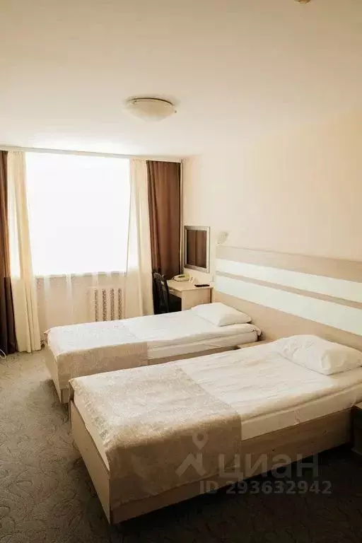 Комната Омская область, Омск ул. Перелета, 1 - Фото 1