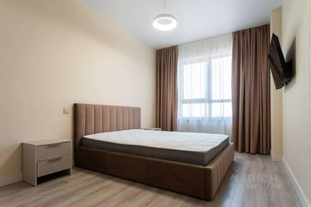 2-к кв. Крым, Евпатория городской округ, Заозерное пгт ул. Аллея ... - Фото 1