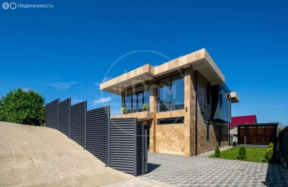 Дом в село Васильевка, улица Братьев Еремян, 33 (200 м) - Фото 2