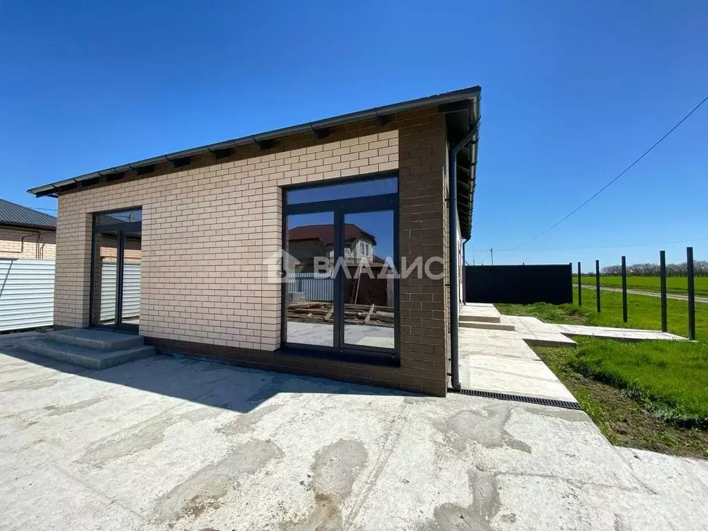 Дом в Краснодарский край, Ейское городское поселение, пос. Широчанка  ... - Фото 2