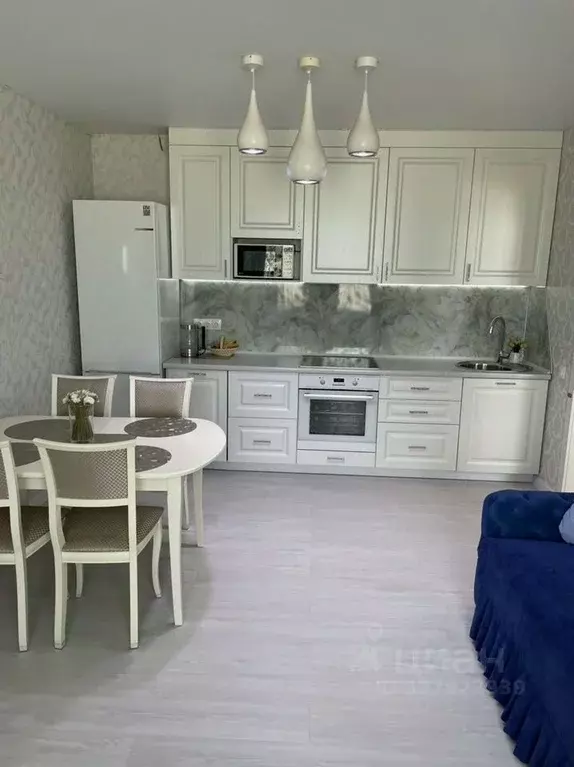 Студия Тюменская область, Тюмень ул. Ю.-Р.Г. Эрвье, 32к1 (30.5 м) - Фото 1