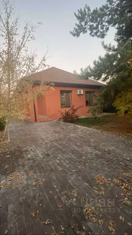 Дом в Волгоградская область, Волжский Строитель СНТ, ул. 1-я, 26 (124 ... - Фото 2