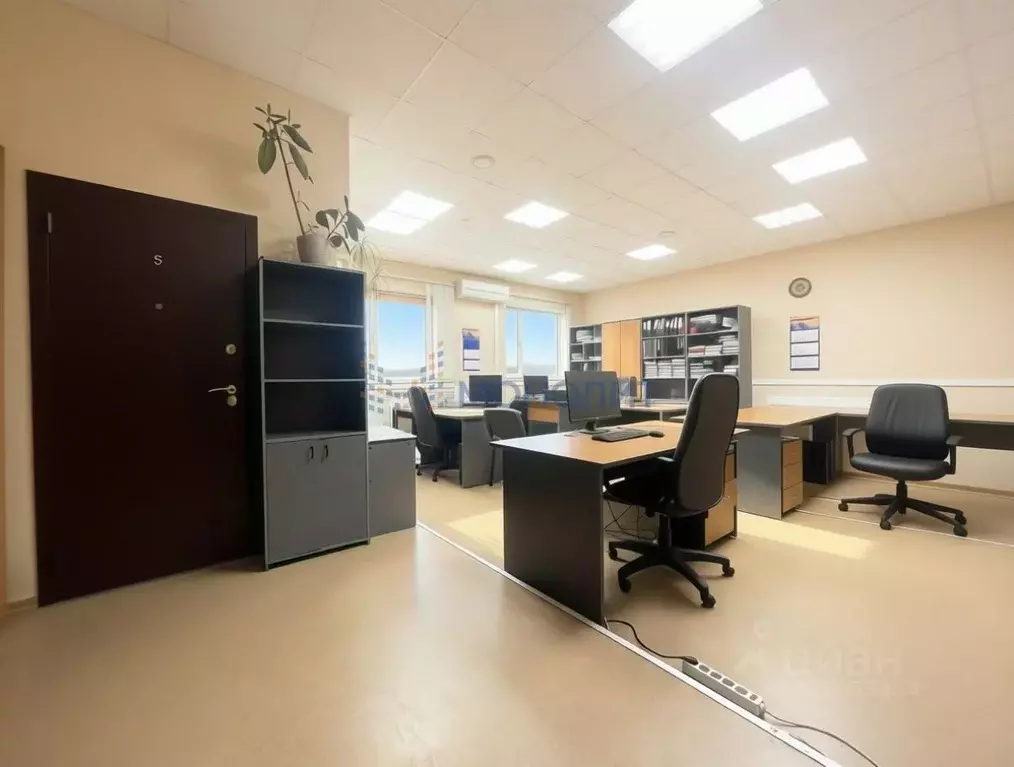 Офис в Нижегородская область, Нижний Новгород Деловая ул. (600 м) - Фото 1